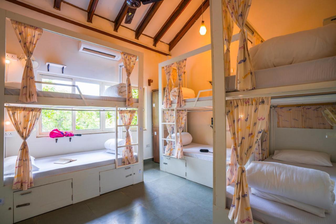 Auberge de jeunesse Moustache Goa Luxuria à Vagator Extérieur photo