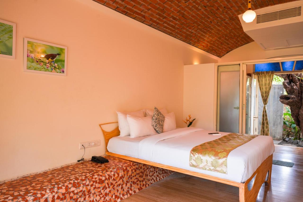 Auberge de jeunesse Moustache Goa Luxuria à Vagator Extérieur photo