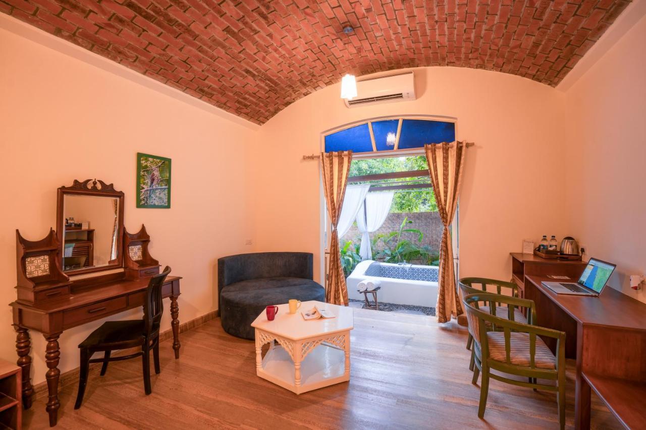 Auberge de jeunesse Moustache Goa Luxuria à Vagator Extérieur photo