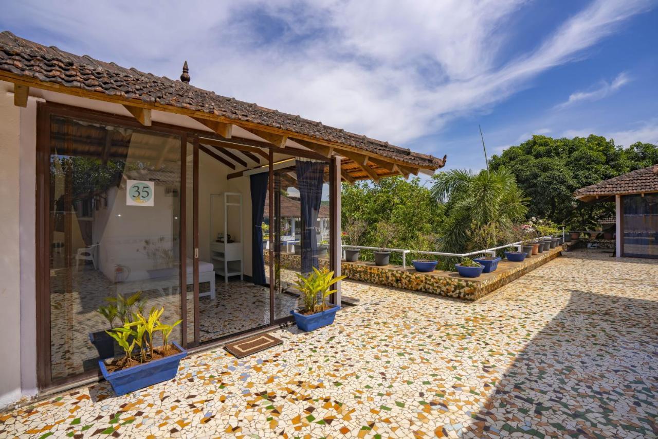 Auberge de jeunesse Moustache Goa Luxuria à Vagator Extérieur photo